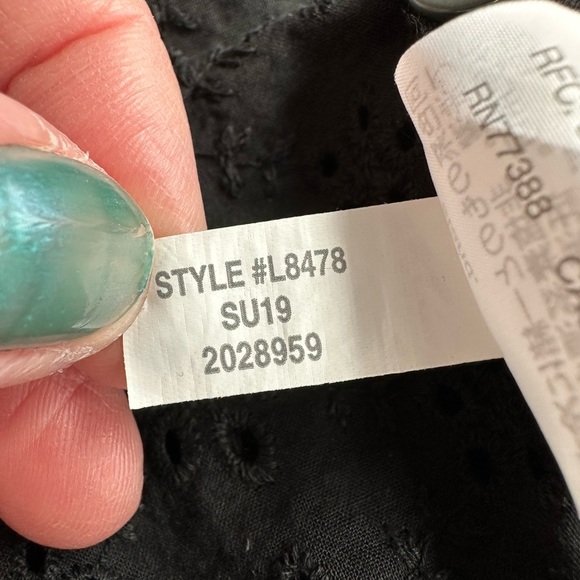 Madewell Eyelet Ruffle Sleeve Bib Top Black Button Down Size Medium - Picture 10 of 12